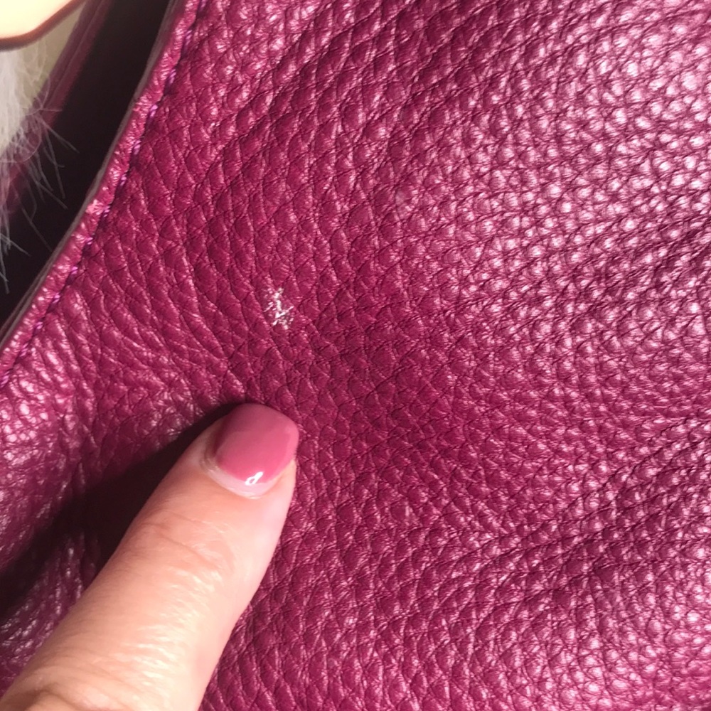 Michael Kors Plum Two Tone Slouchy Shoulder Bag - Picture 4 of 8